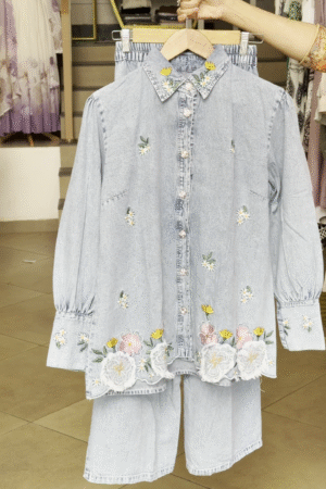 Co-Ord Set with Puff Sleeve Shirt, Elastic Waist Culotte Pants