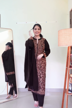 Elegant Black & Copper Embroidered Straight Kurta with Matching Pants & Dupatta – Evening Festive Ethnic Set 🖤✨